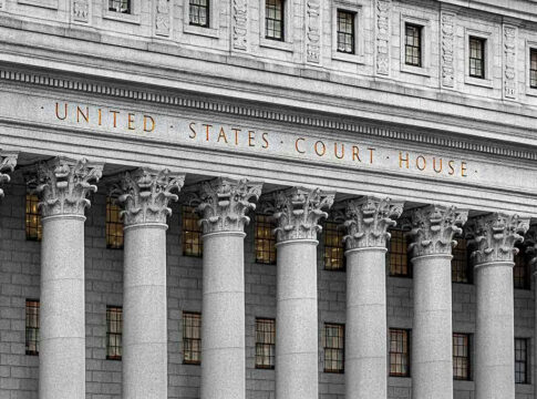 United States Courthouse facade with columns.